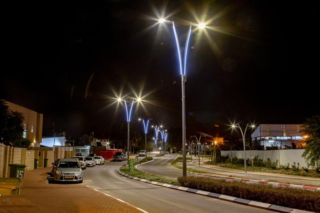 Decorative Pole Lights